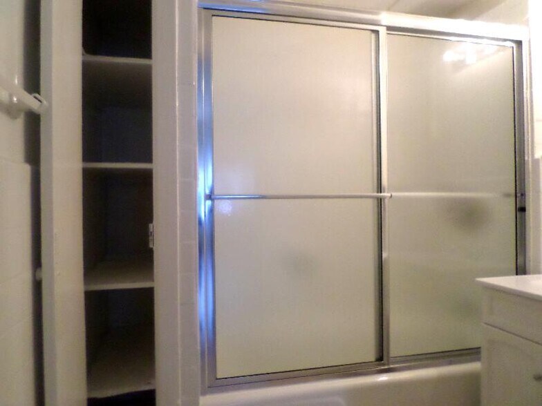 Building Photo - 62 Boylston St