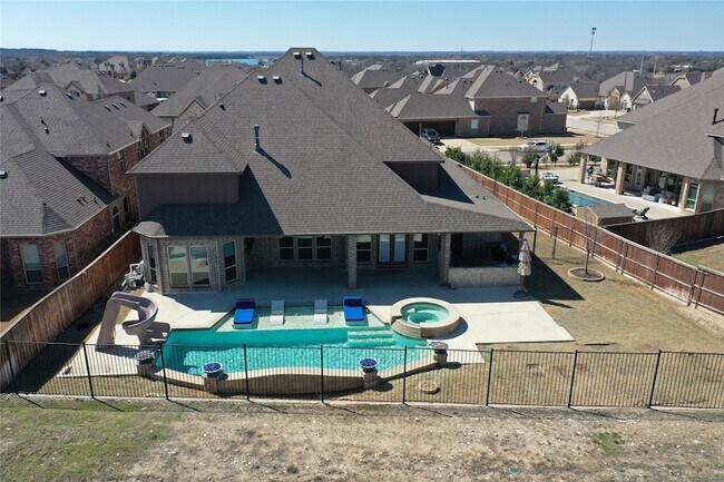 Building Photo - 4152 Las Colina Dr