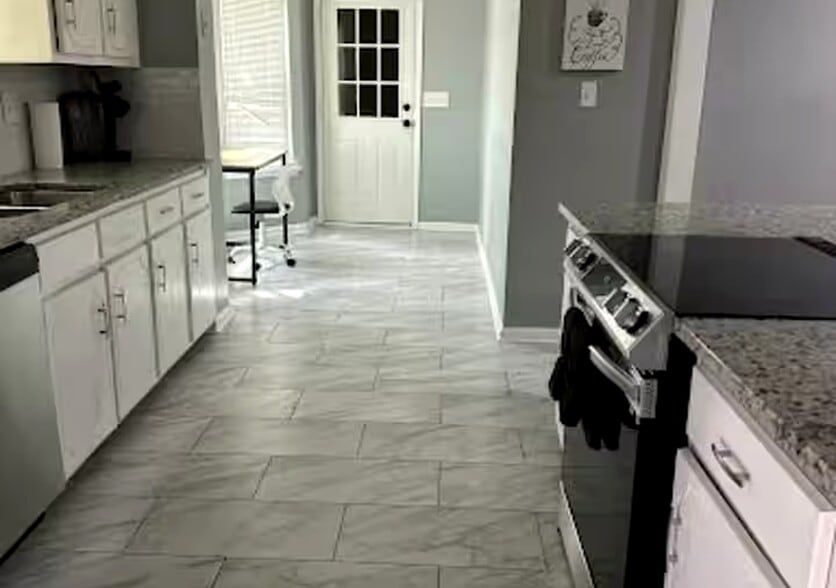 Building Photo - 8672 Prather Dr