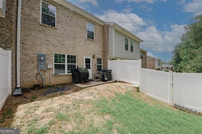 Building Photo - 10162 Benton Woods Dr