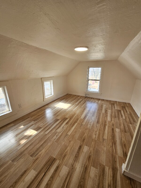 Building Photo - 900 W Locust St