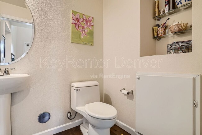 Building Photo - 8916 E Caley Way