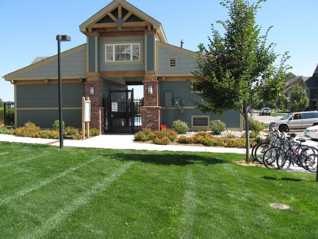 Building Photo - Beautiful 2-bed 2-bath condo!