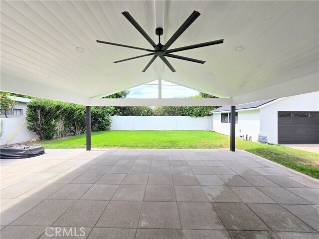 Building Photo - 3041 Yellowtail Dr