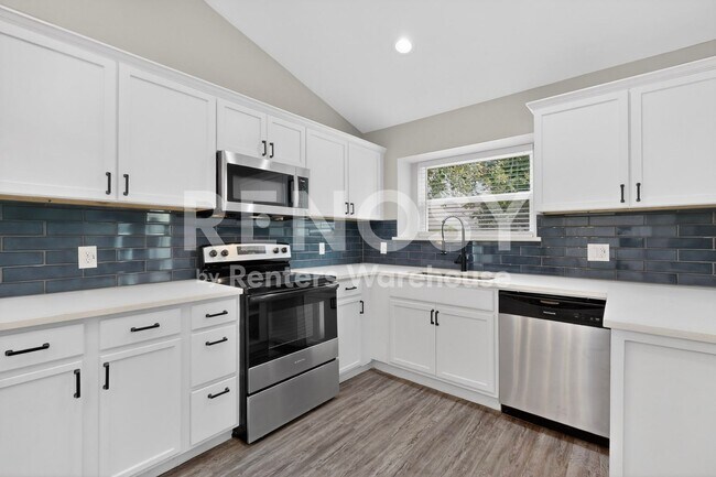 Building Photo - Complete Refreshed Move In Ready in Rowlett