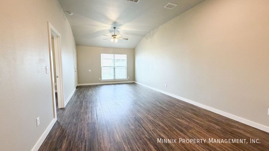 Building Photo - 2133 Kokomo Ave