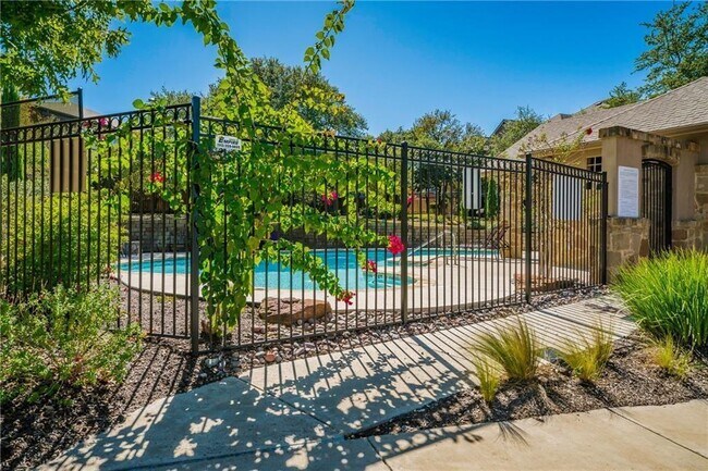 Building Photo - 11400 W Parmer Ln