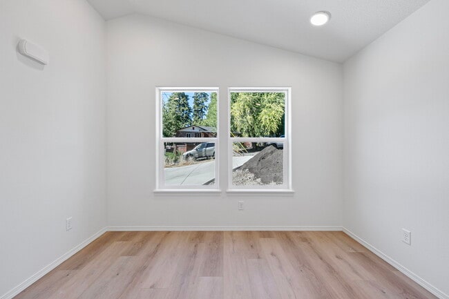 Building Photo - 3760 Potter St