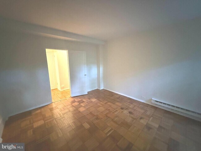 Building Photo - 1608 Mt Eagle Pl