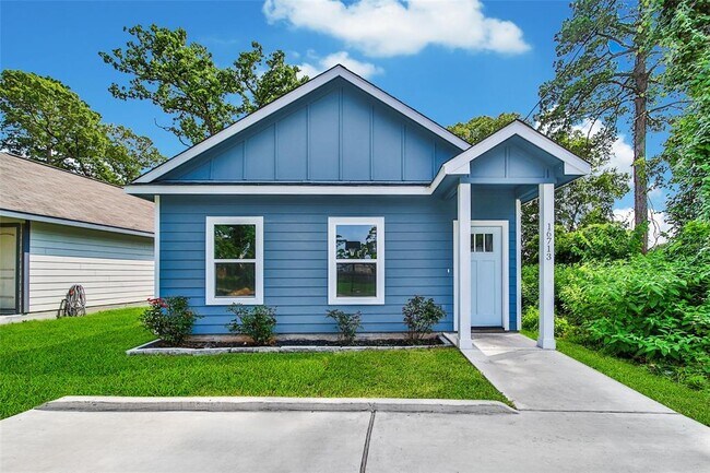 Primary Photo - 16713 E Ivanhoe St