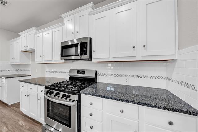 Building Photo - 2249 Barx Dr