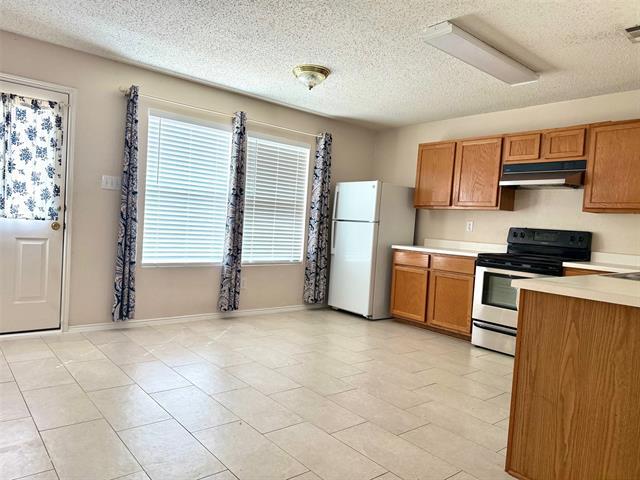 Building Photo - 932 White Dove Dr