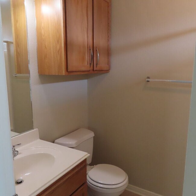 Building Photo - 4107 McFarland Dr