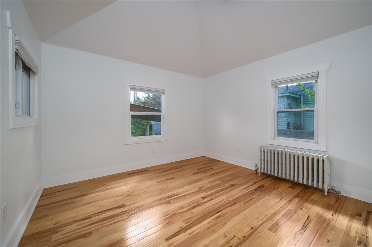 Building Photo - 817 S Sullivan St