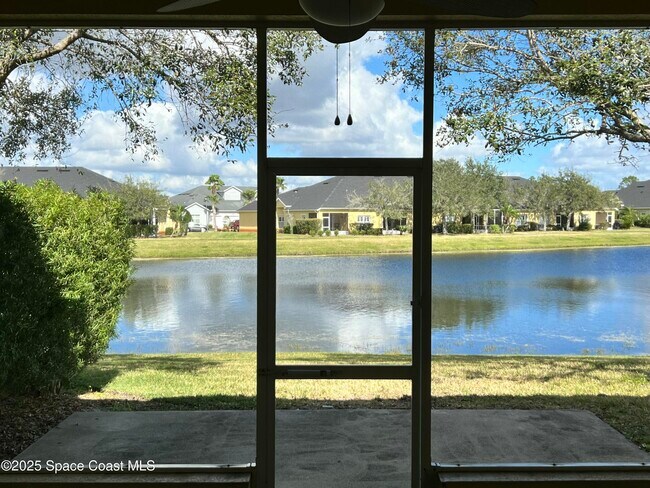 Building Photo - 3893 Carambola Cir