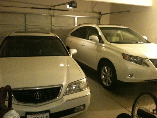 Garage - 27900 Alta Vista Ave