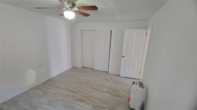 Building Photo - 4461 Highridge St