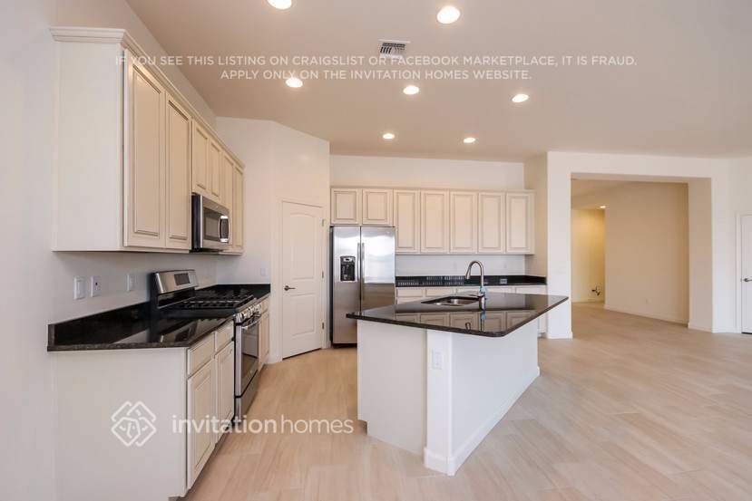 Building Photo - 19270 E Thornton Rd