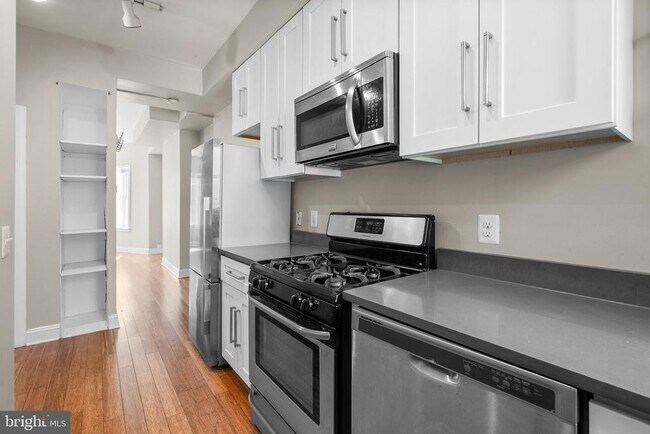 Building Photo - 1932 15th St NW