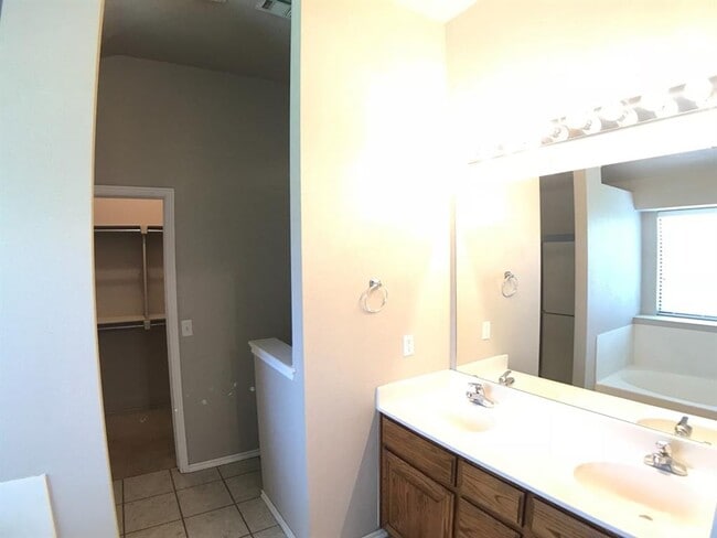 Building Photo - 16224 Panther Way