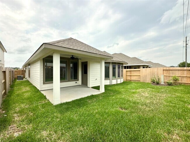 Building Photo - 31908 Retama Rnch Dr