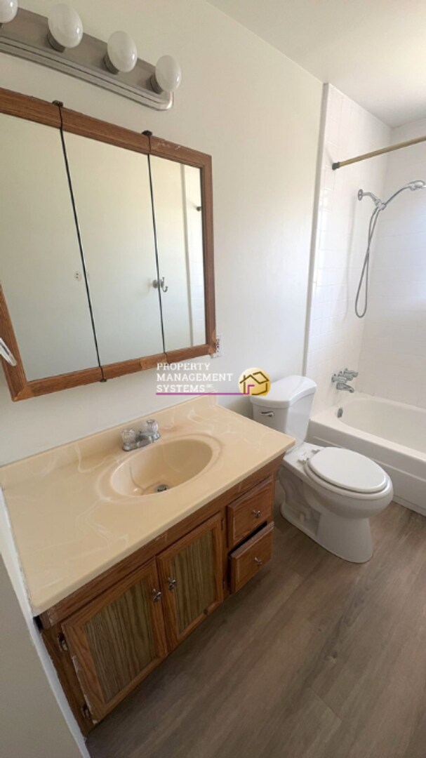 Building Photo - 824-826 E White Maple Way (3700 S)