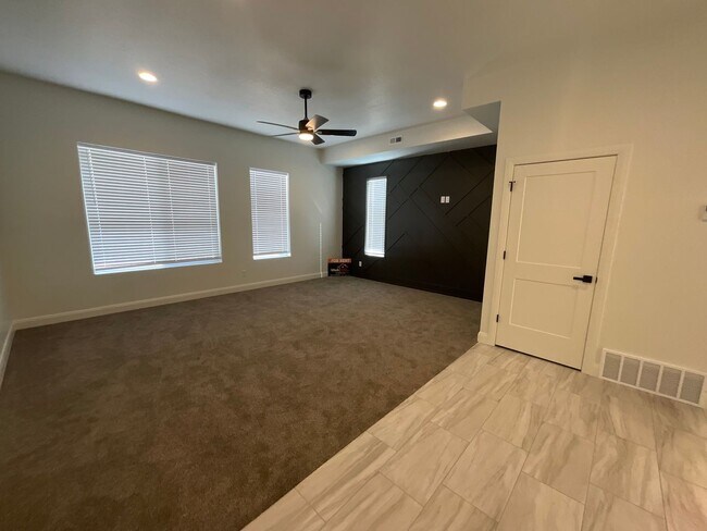 Building Photo - 4012 Burch Creek Dr