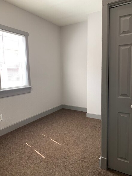 Building Photo - 18 N Highland Ave