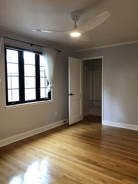 Building Photo - 282 Lexington St