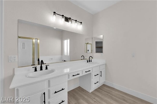 Building Photo - 632 Hitchen Post Dr