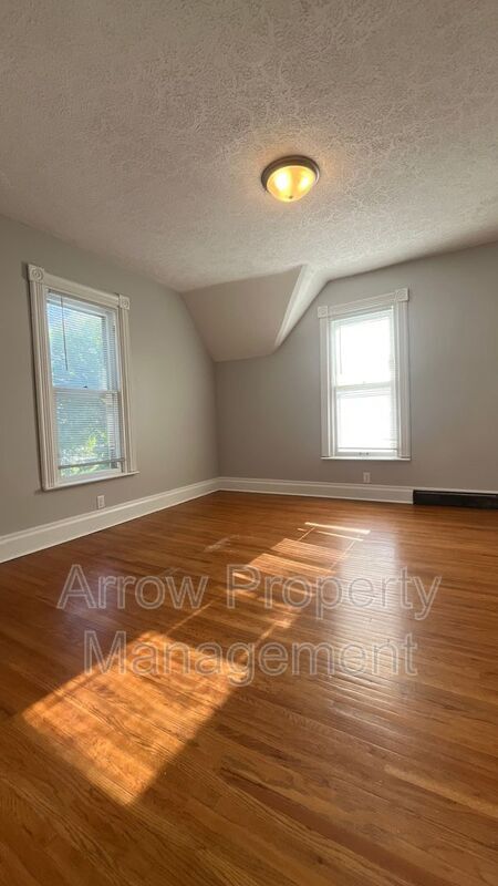 Building Photo - 3245 S Street