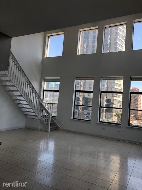 Building Photo - 2 br, 2 bath Apartment - 142 Steuben St 504