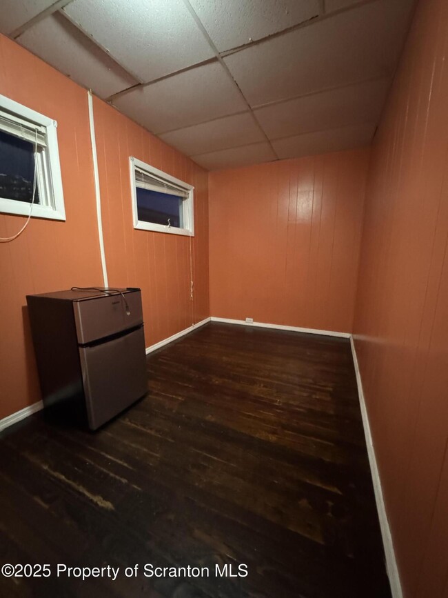 Building Photo - 618 Deacon St