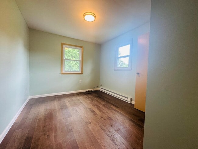 Building Photo - 201 Eastland Rd