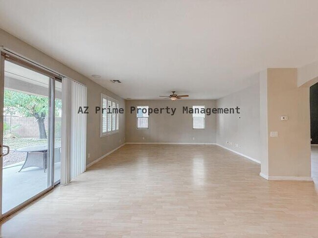 Building Photo - 17647 W Rimrock St