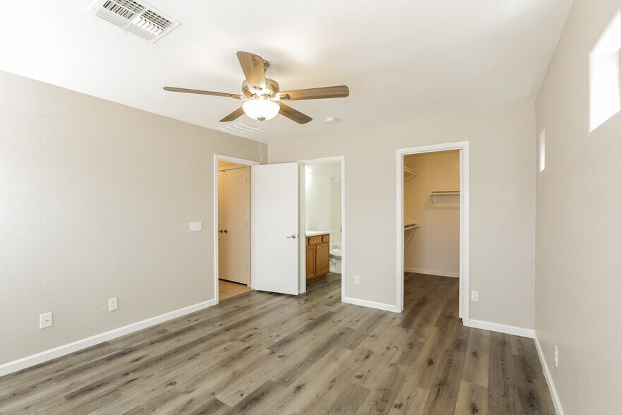 Building Photo - 1629 W Burgess Ln