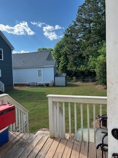 Building Photo - 150 Betsy Ln