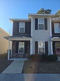 Building Photo - 2 Bedroom, 2.5 bath townhouse.