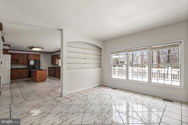 Building Photo - 8330 Westchester Dr