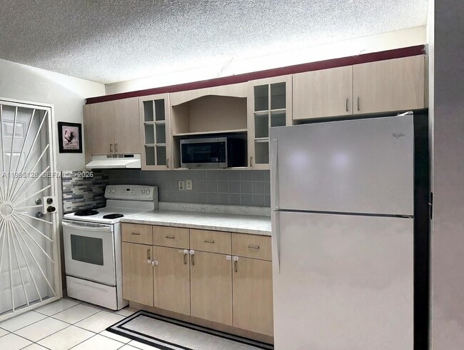 Building Photo - 7440 SW 22nd St