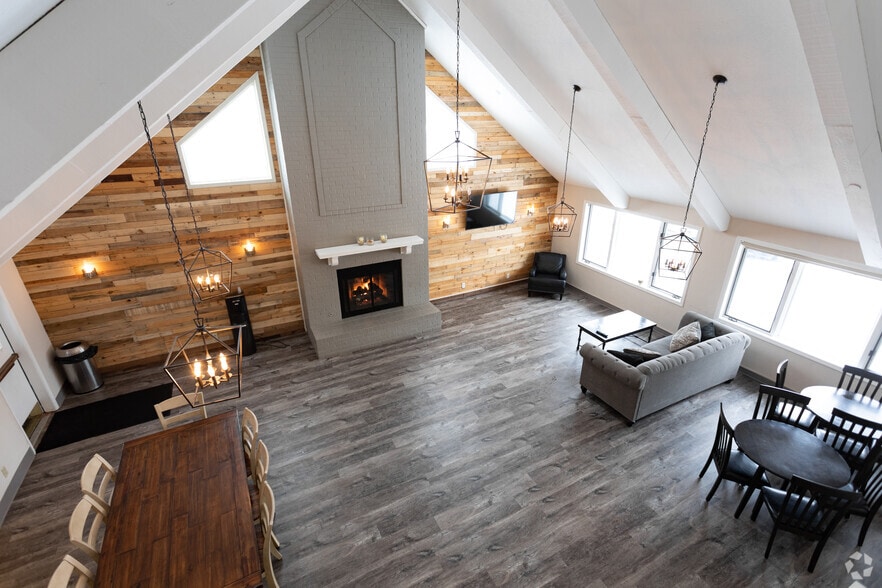 Community Room - The Glen Luxury Townhomes