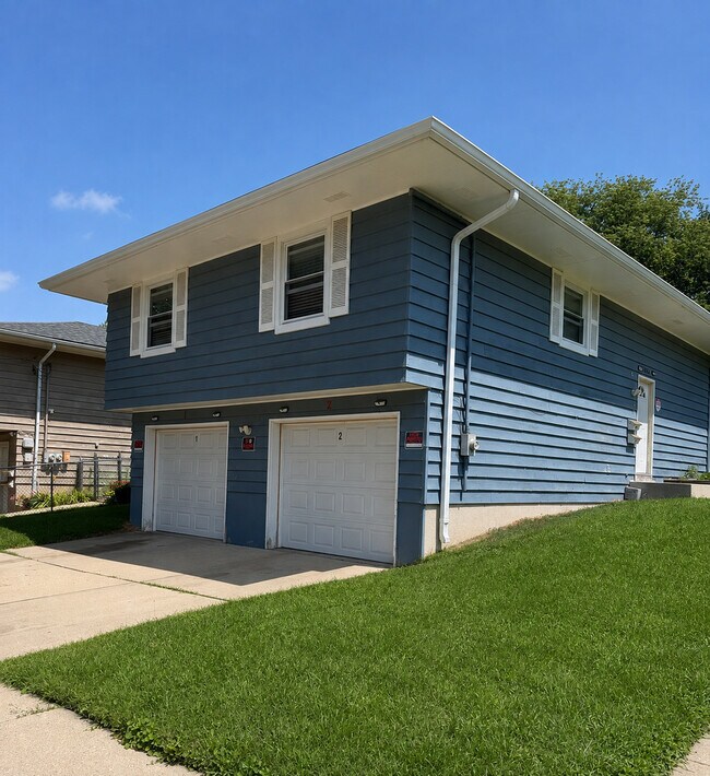 Building Photo - 1034 Fenton St