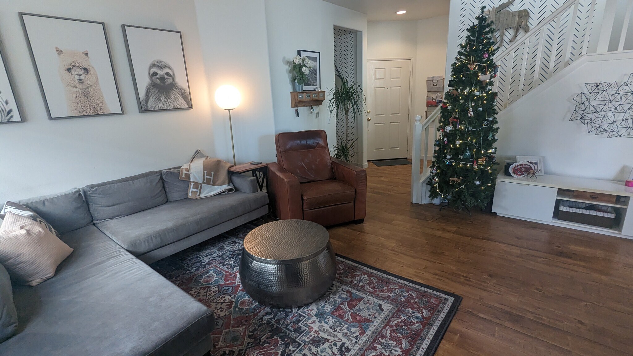 Building Photo - 1554 Plymouth Ln