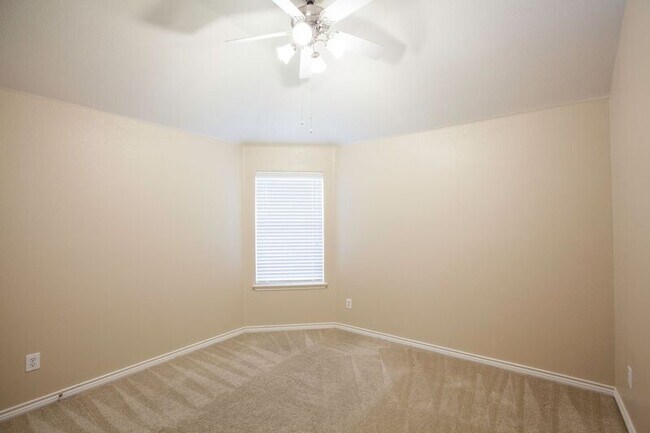 Building Photo - 13856 Fall Harvest Dr
