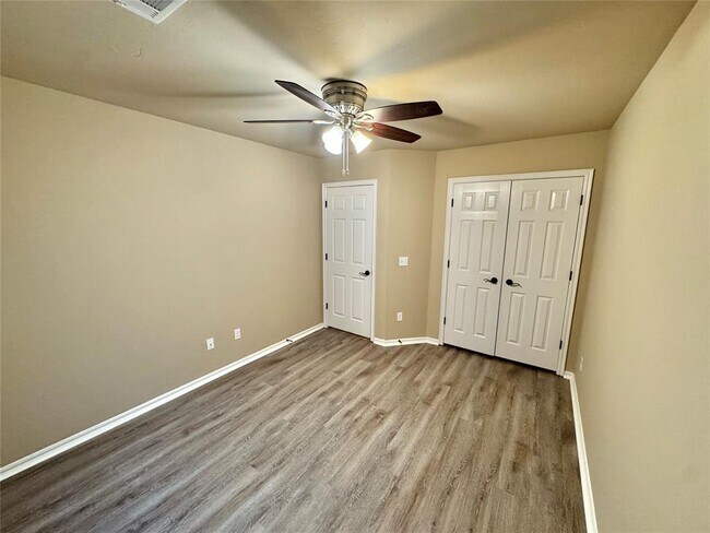 Building Photo - 8121 Hillers Rd