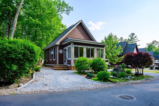 Building Photo - 7 White Pine Knoll