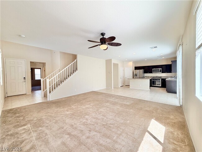 Building Photo - 10566 Borborema St