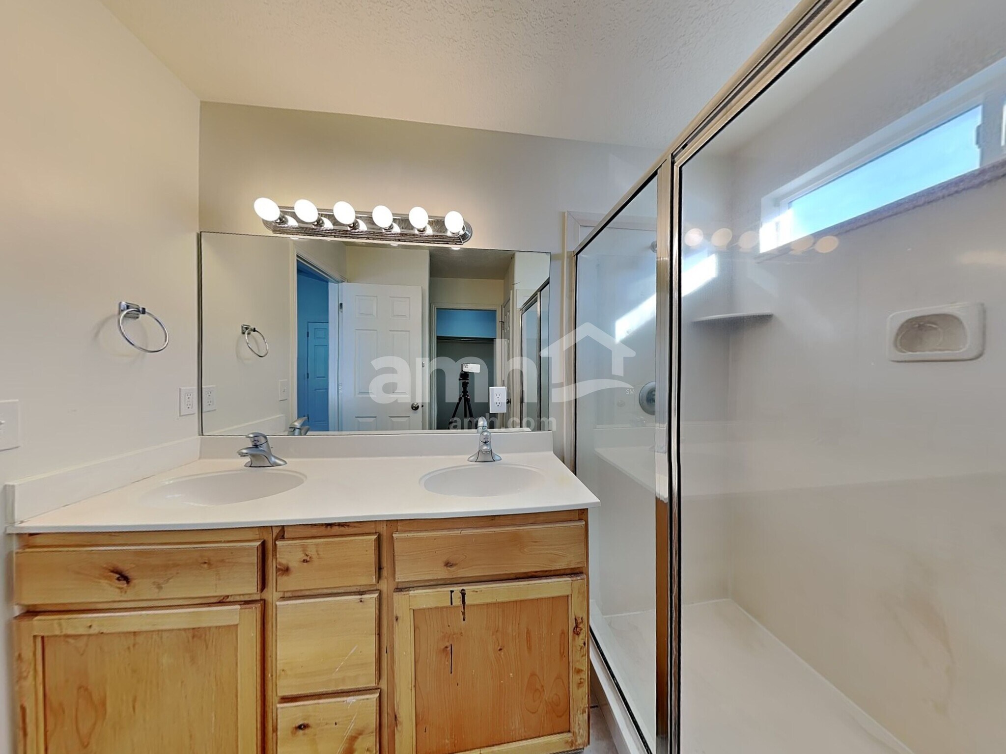 Building Photo - 2602 W 4050 S