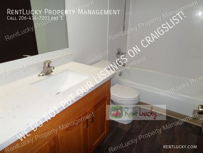 Building Photo - 33033 22nd Pl S