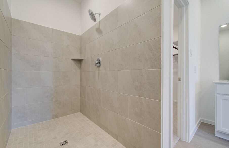 Building Photo - 26514 Foxtail Fern Dr